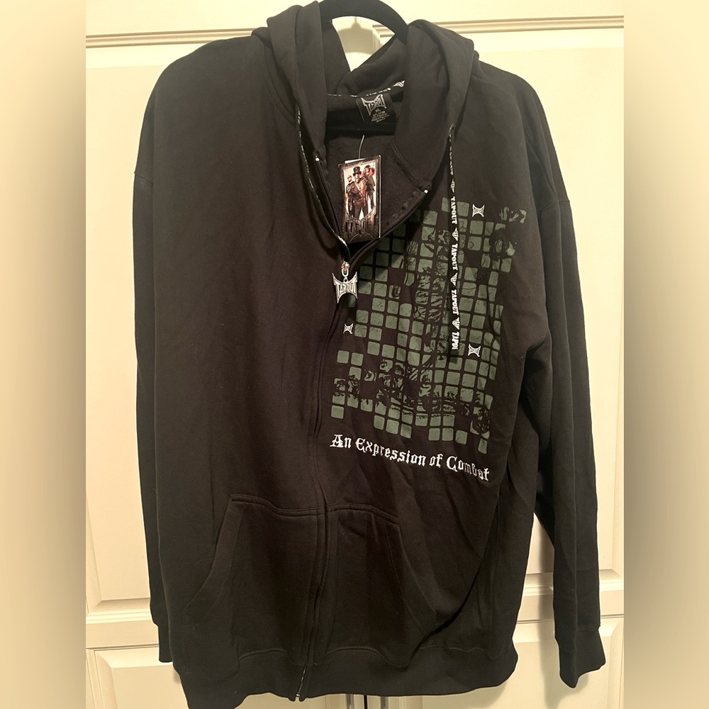 NWT Vintage Tapout XL Hoodie